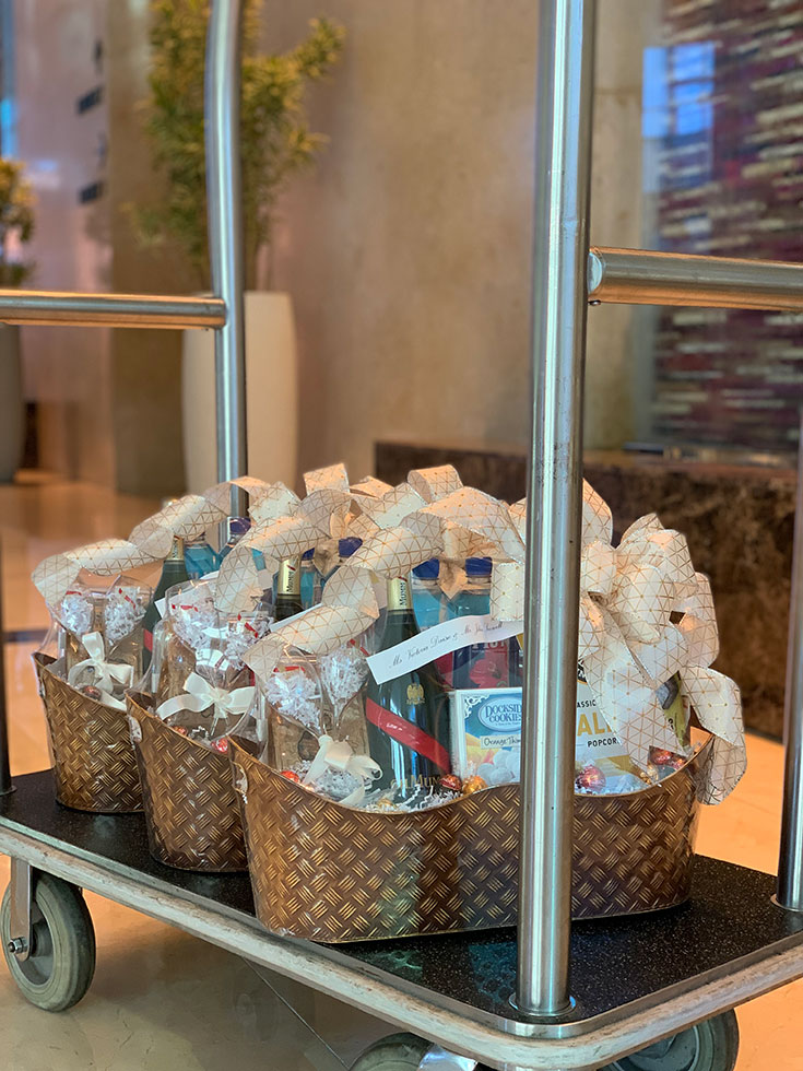 florida gift baskets on delivery cart